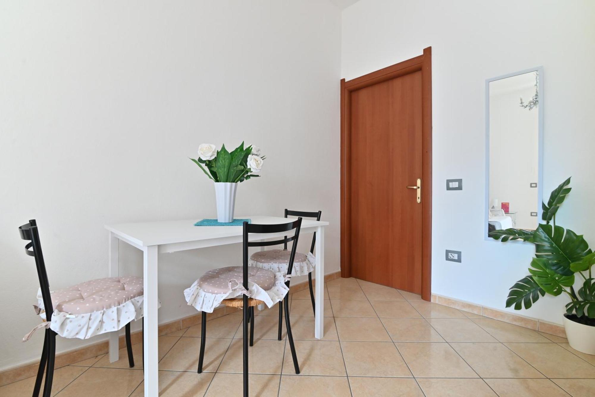 Izzhome Flamingo Pula Exterior photo